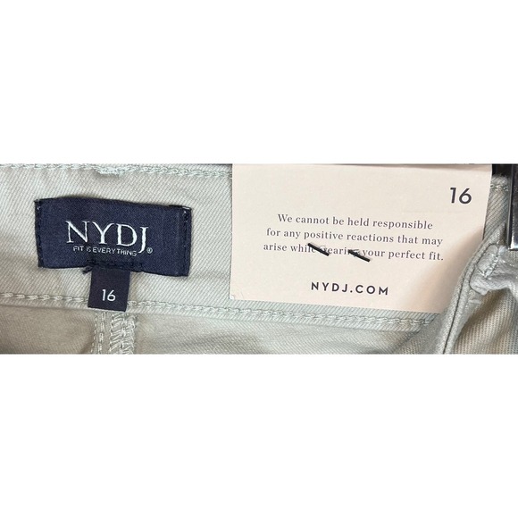 NWT NYDJ ELLA SHORT WITH SIDESEAM SLITS, Feather, LIFTxTUCK, Size 16 - Picture 8 of 11